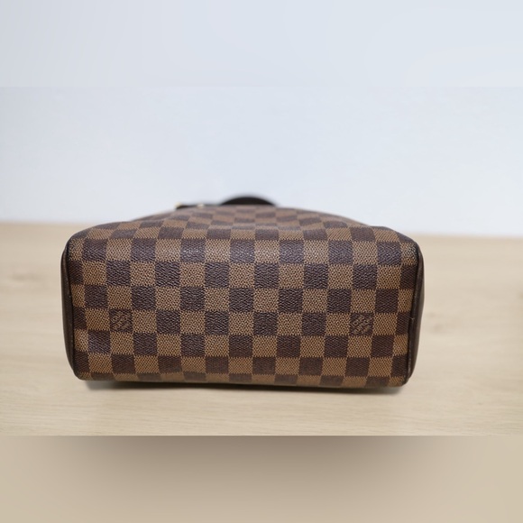 QUICK SALE $399 FIRM - Authentic Louis Vuitton Damier Ebene Brera Bag - Picture 12 of 16